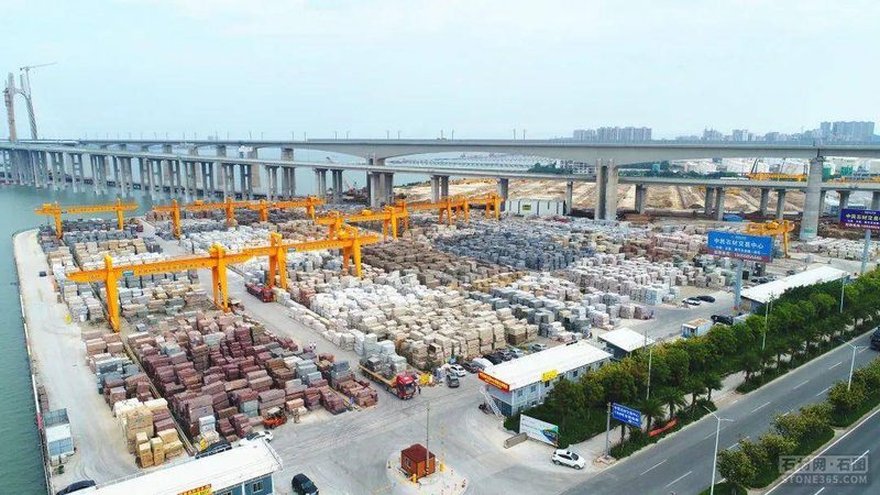 幕墙龙骨采购前，先看懂这三点再定厂家